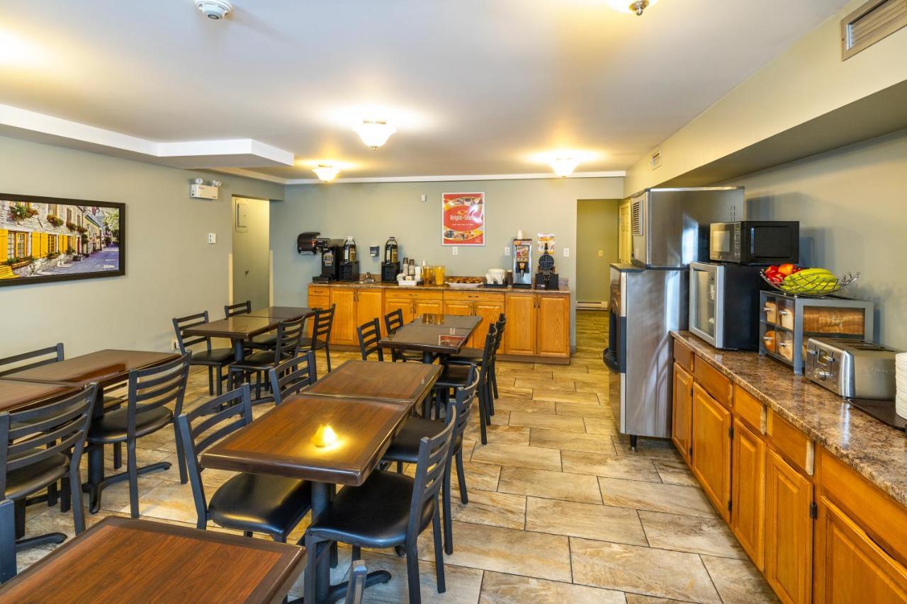 Econo Lodge Мирамичи Екстериор снимка