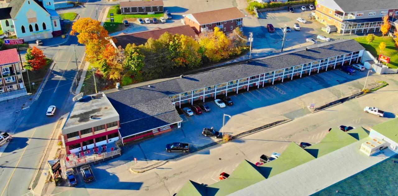 Econo Lodge Мирамичи Екстериор снимка