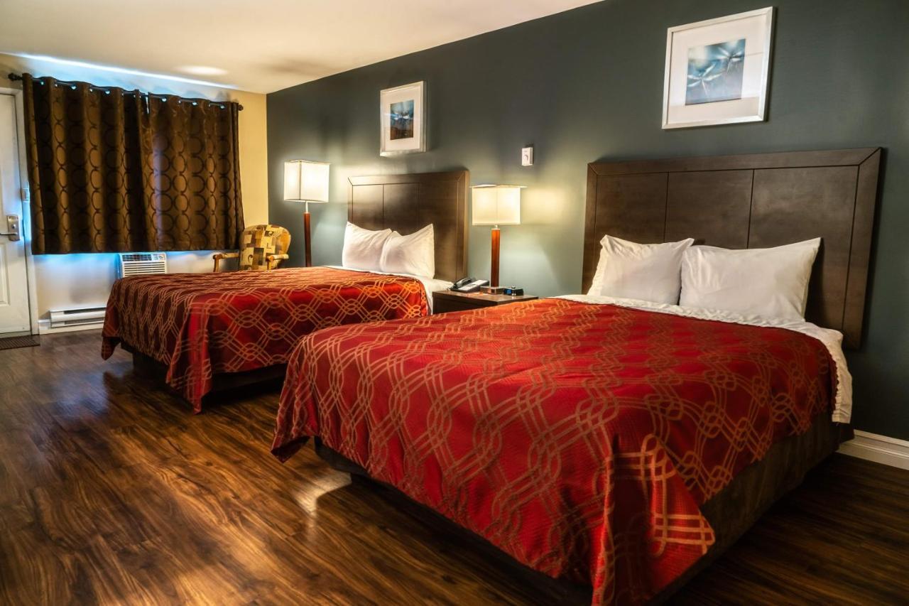 Econo Lodge Мирамичи Екстериор снимка
